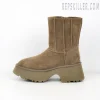 Wmns Classic Twin Seam New Heights Boot Brown