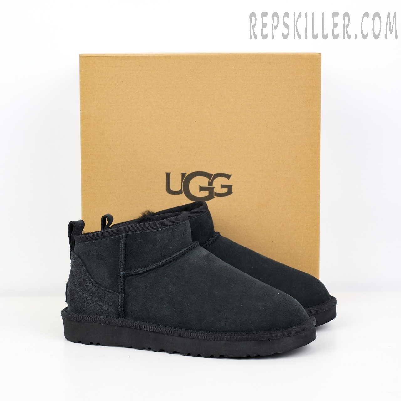 Wmns Classic Ultra Mini Boot 'Black'