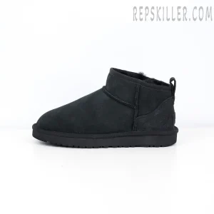 Wmns Classic Ultra Mini Boot 'Black'