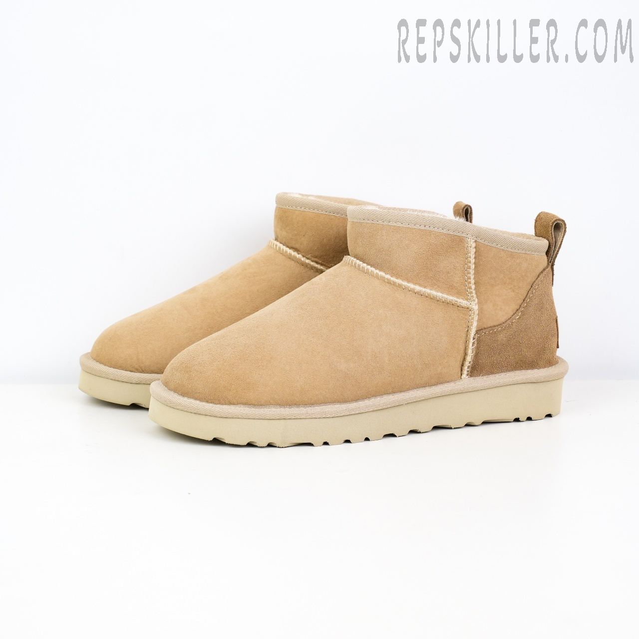 Wmns Classic Ultra Mini Boot 'Sand'8