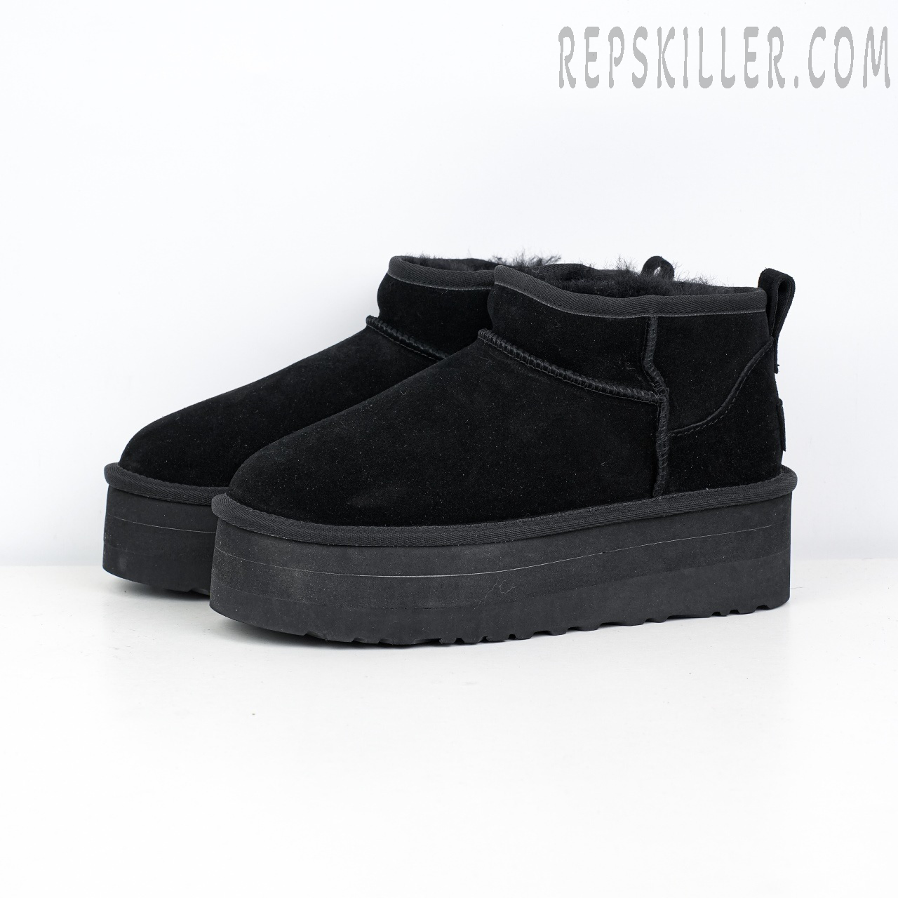 Wmns Classic Ultra Mini Platform Boot 'Black'