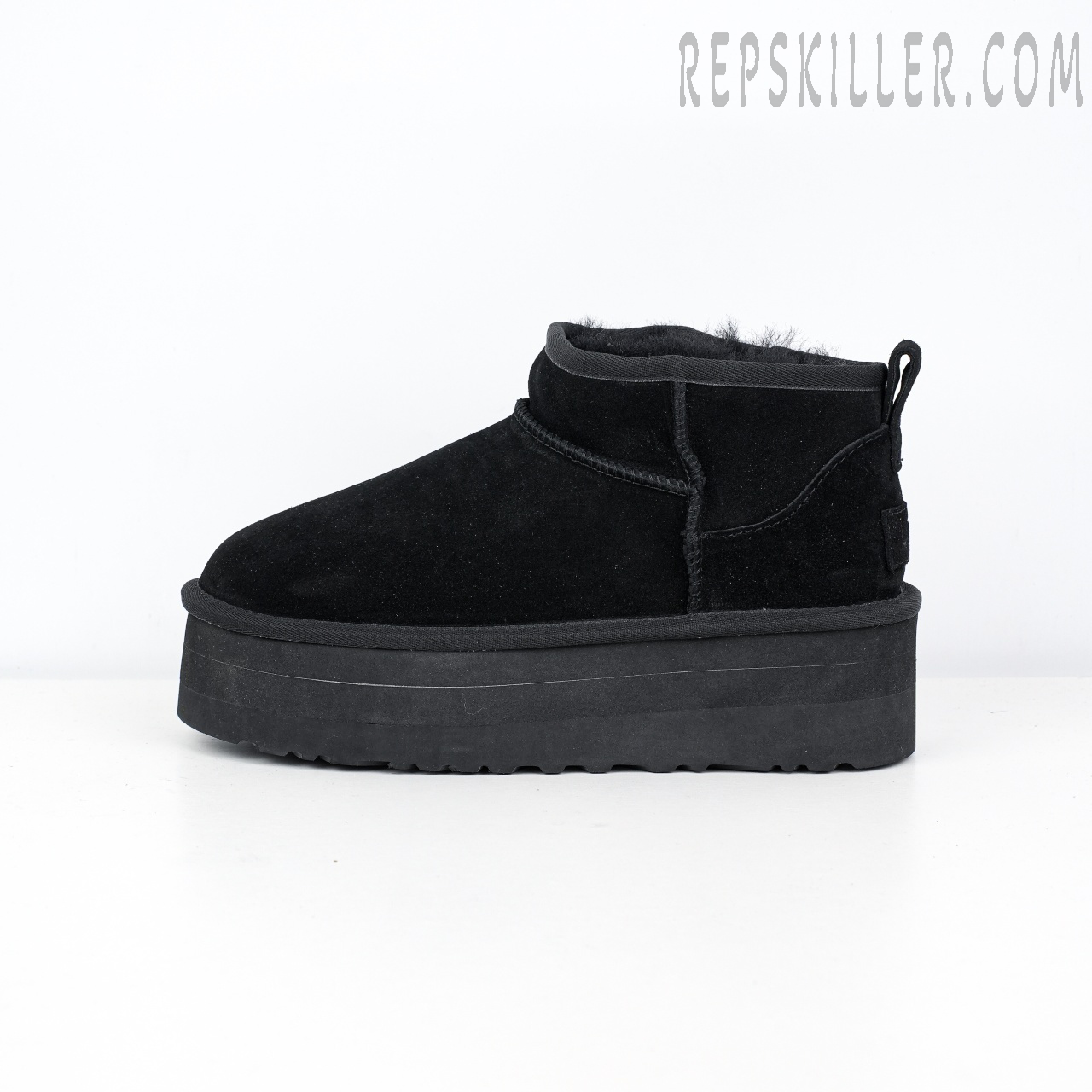 Wmns Classic Ultra Mini Platform Boot 'Black'