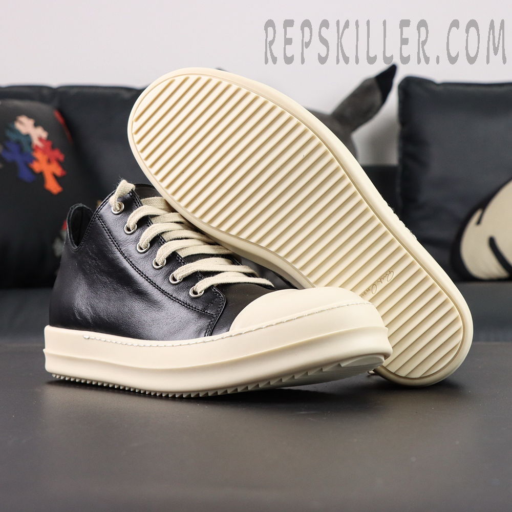 Outsole view of Hollywood Low “Black Milk” showing ribbed traction pattern and embossed branding.