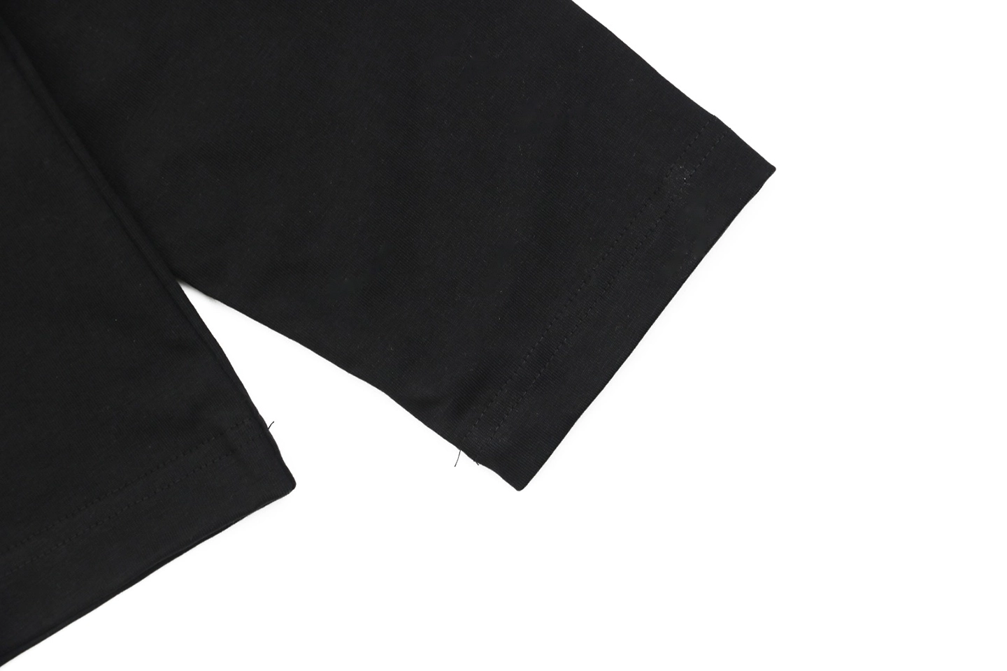 L ON Logo Embossed Shirt Black Cuff