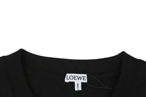 L ON Logo Embossed Shirt Black Collar