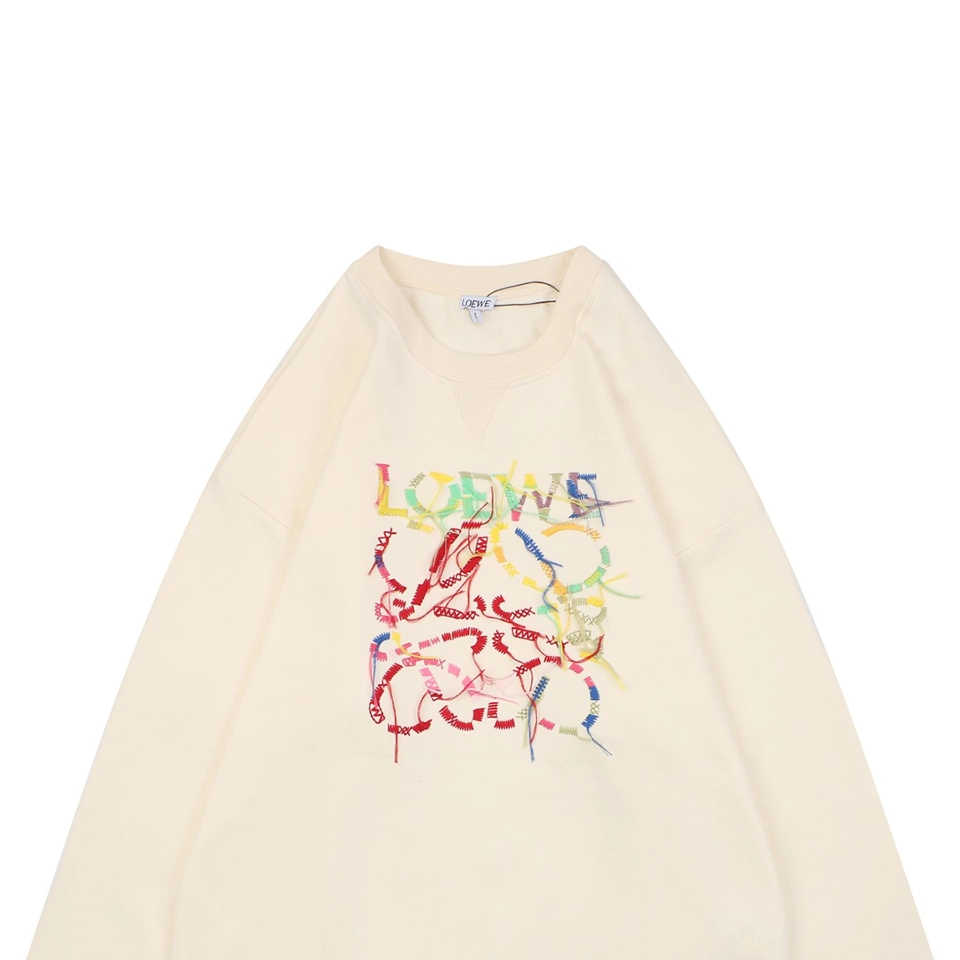 L Rope Logo Embroidered Sweatshirt Beige