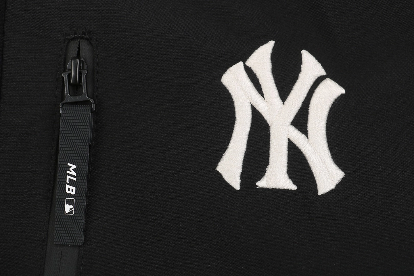 MLB 3rd-Generation Utility Short Down Jacket with Fur Hood Black Brand