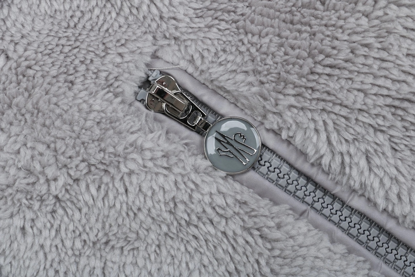 Mxxcler Polignac Teddy Jacket #505 Grey Zipper puller