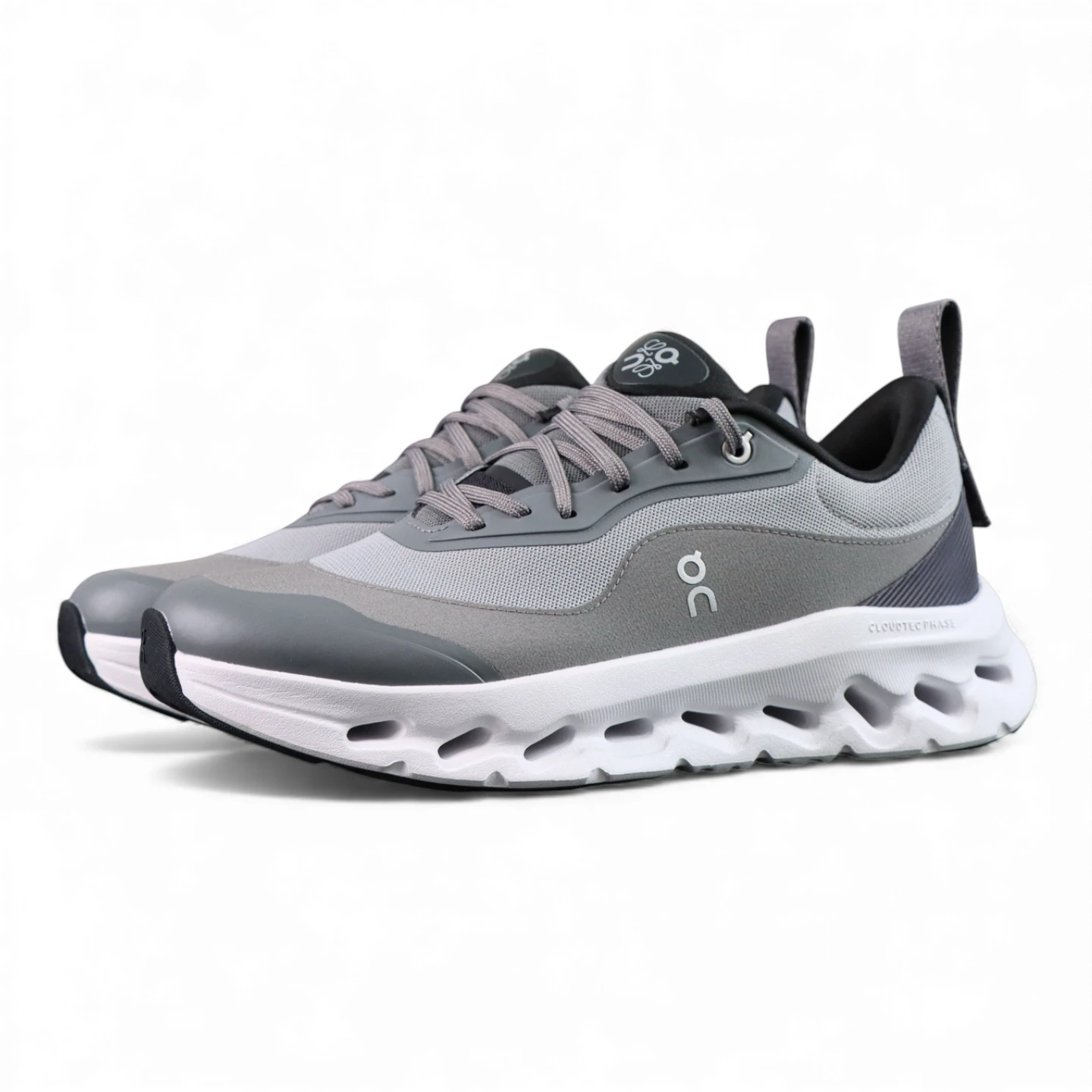 ON L x Cloudtilt 2 'Grey'