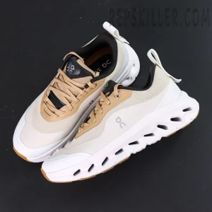 Top view of ON L × Cloudtilt 2 “Tan White” showing tan and white mesh upper with white CloudTec Phase™ sole.