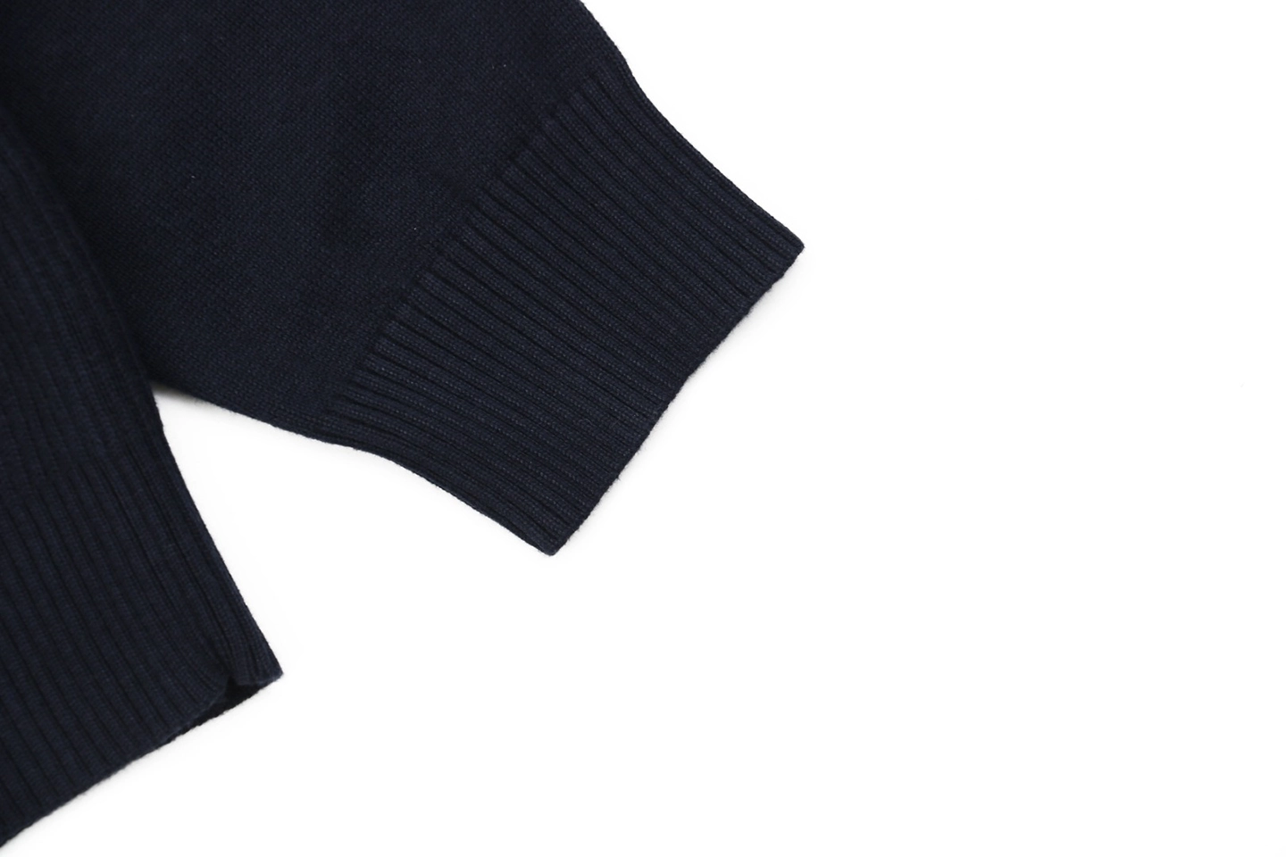 BBry BT Logo Embroidered Crewneck Sweater Cuff