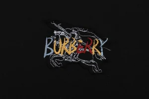 BBry Colorful Knight Embroidered Crewneck Sweatshirt Black Front Print