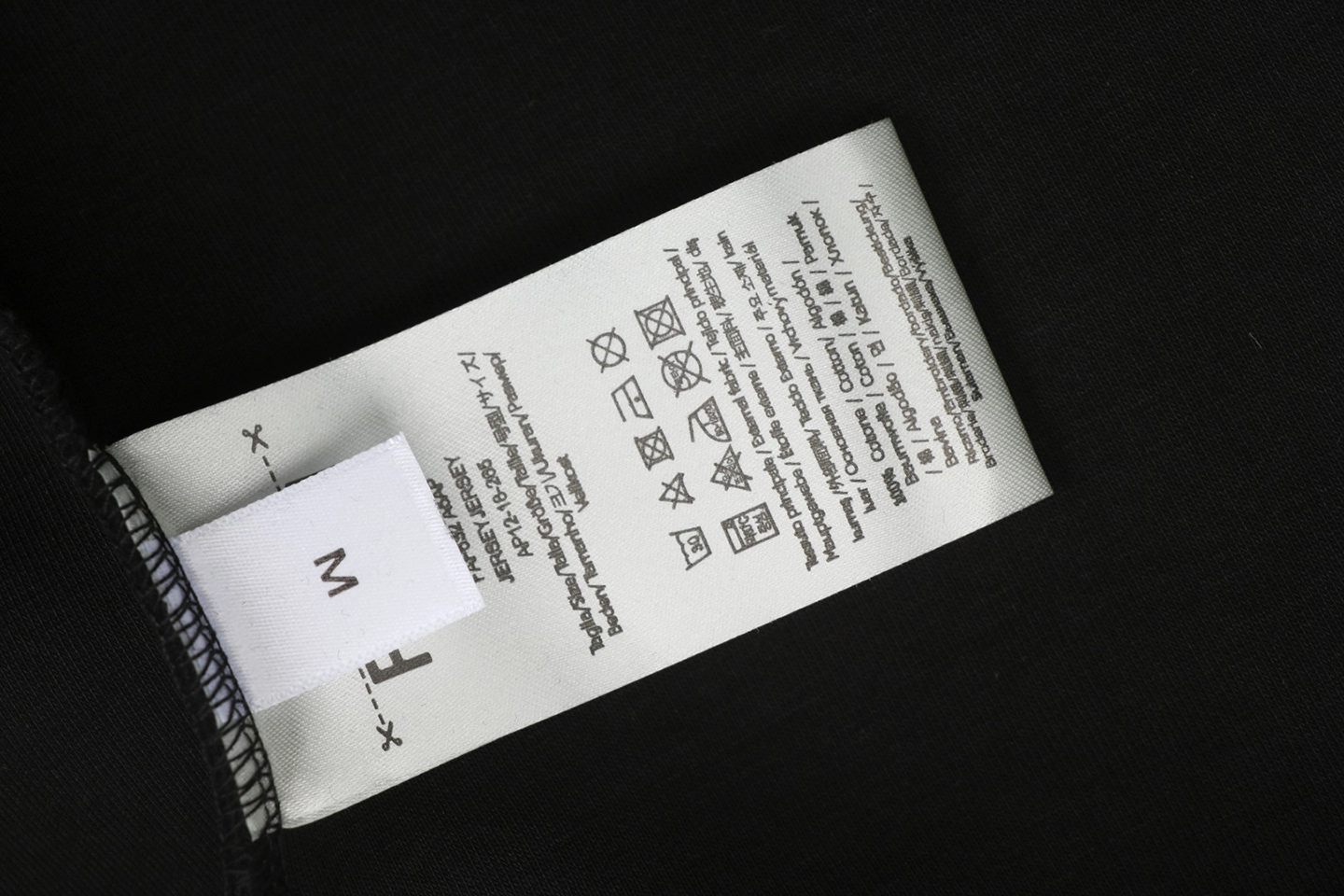 Fendi Monster Eyes Air Cotton Hooded Jacket Wash label