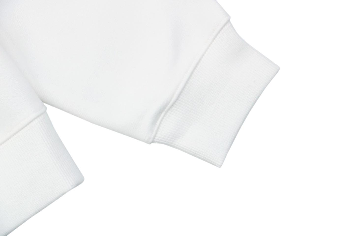L ON Logo Patch Pocket Hoodie White Cuff