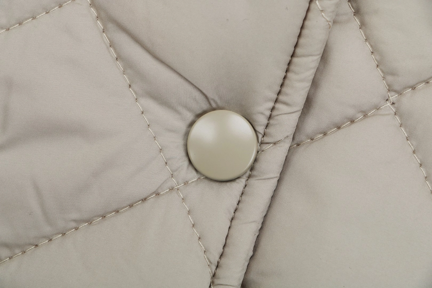 MM Quilted Diamond Pattern Cotton Jacket Button