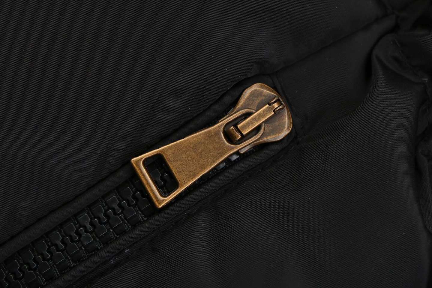 Mxxcler Agneux Square-Quilted Hooded Down Jacket #MS-776 Black Zipper puller