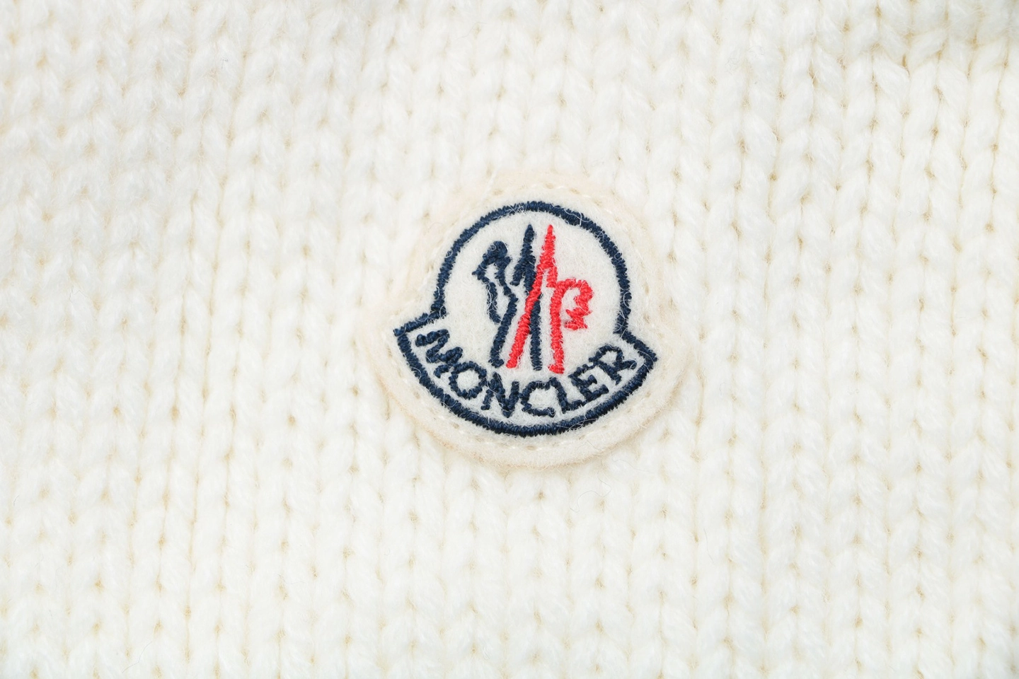 Mxxcler Four-Panel Knit Sleeve Down Jacket White Brand label