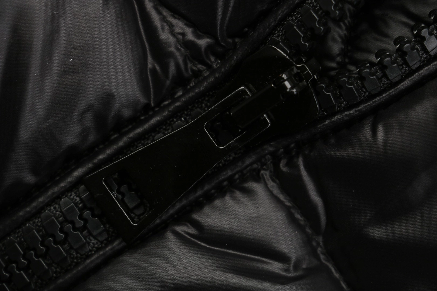 Mxxcler Moka Hooded Down Jacket Zipper puller