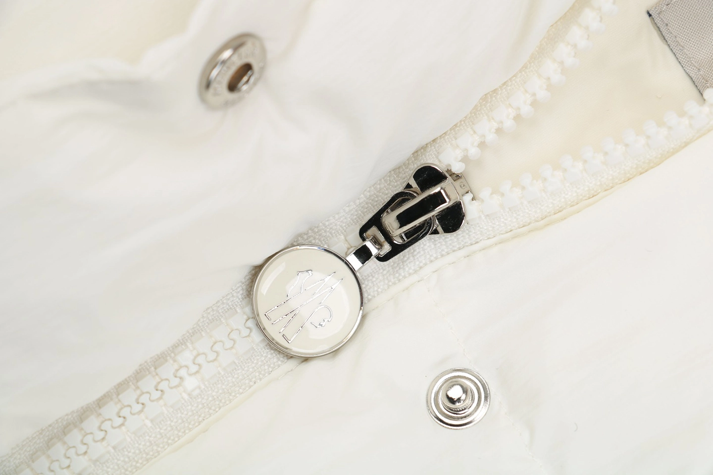 Mxxcler Selle Detachable Short Down Jacket White Zipper puller
