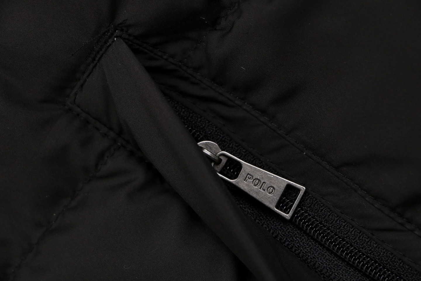 Ralph Lauren Pony Logo Quilted Stand Collar Down Jacket Black Zipper puller