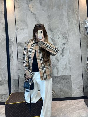 img_30bf4b5b_20251024_o_1j899drsivlb1obi15em1bvu1o2dh.jpeg