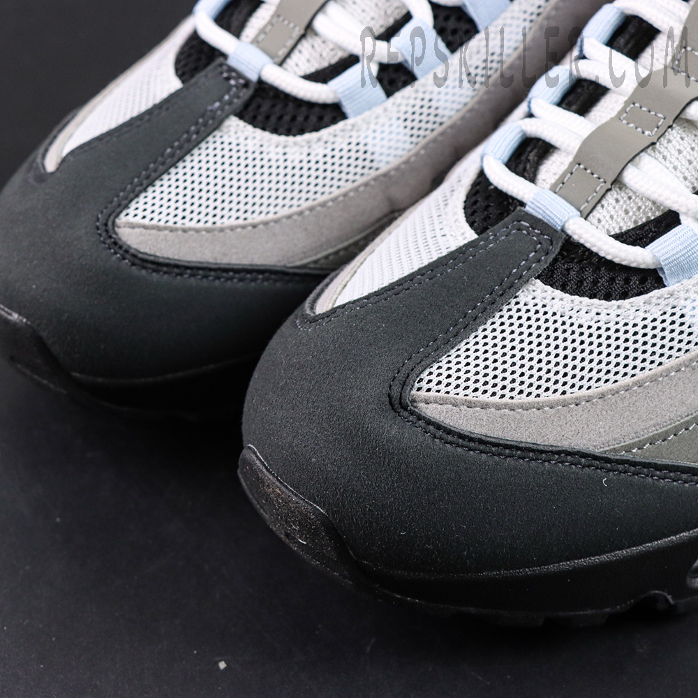 Nike Air Max 95 OG “Blue Tint” toe box and mesh material detail
