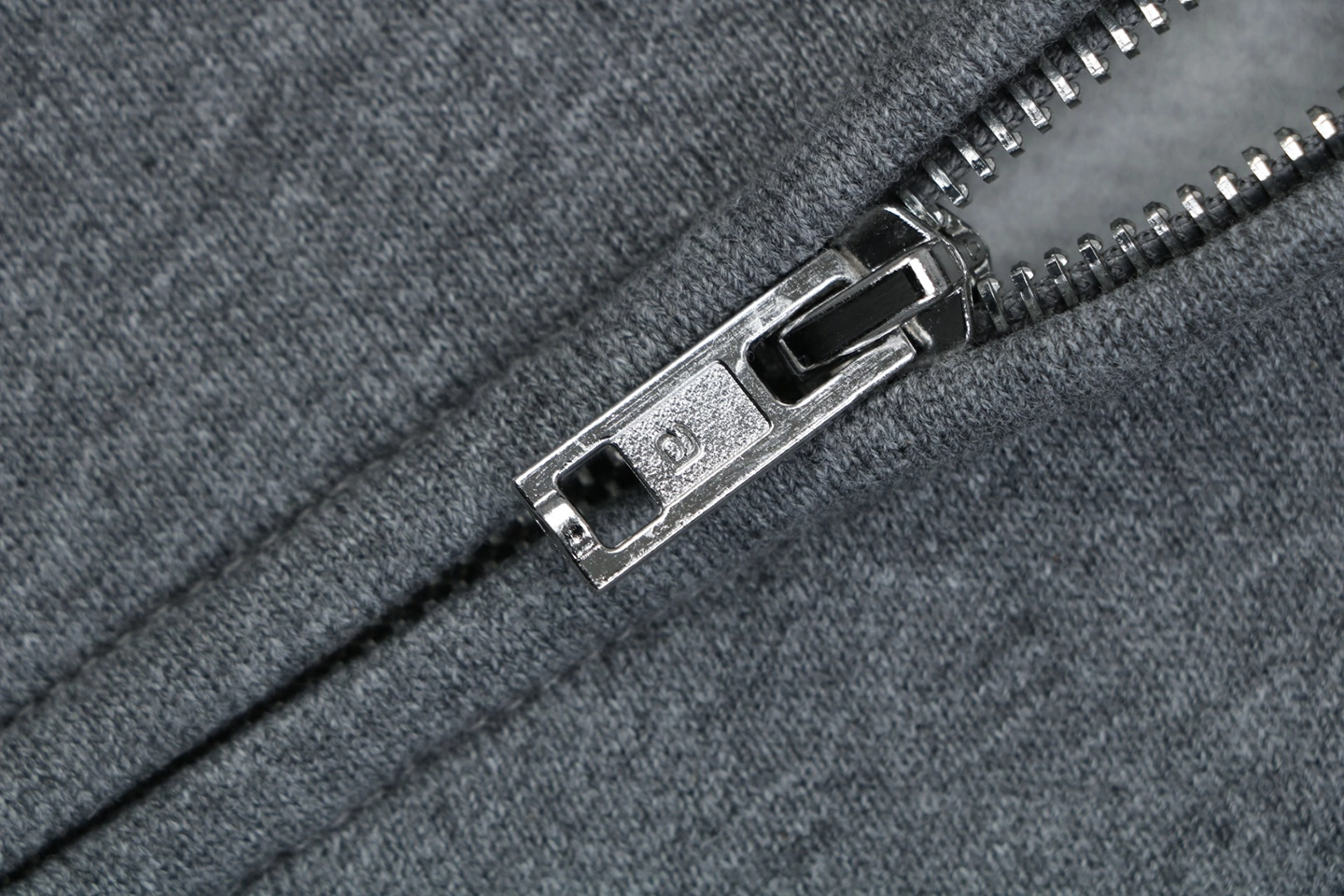 Alexander Wang Oversized Grey Hooded Jacket Zipper puller