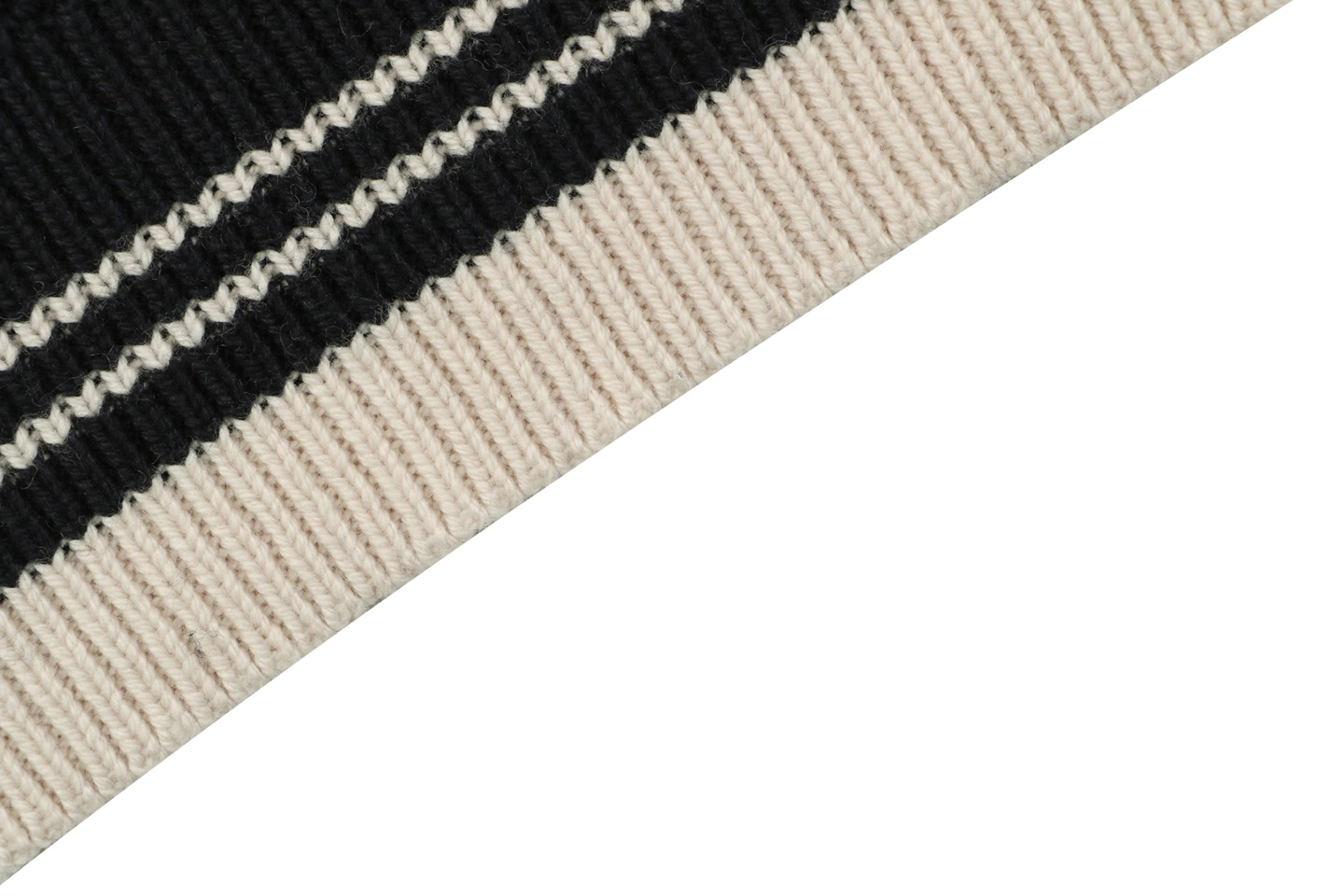 Ami Heart Color-Block Knit Cardigan1.jpeg