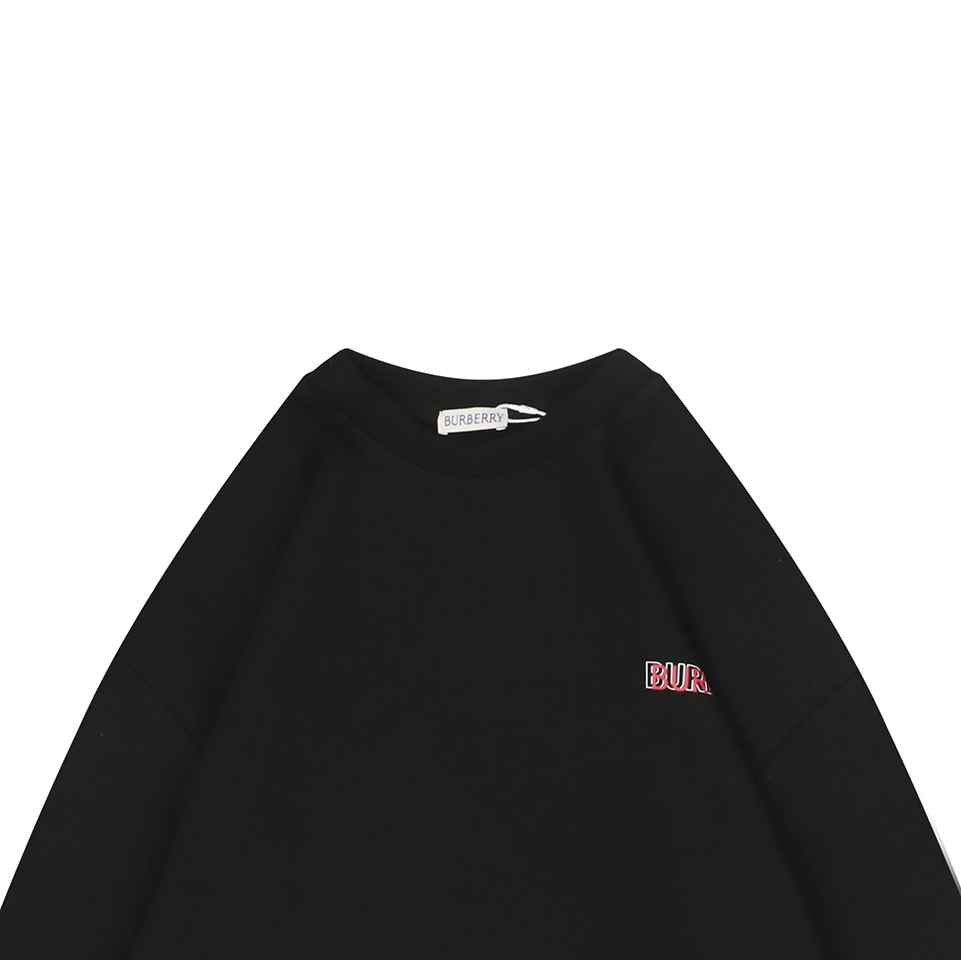 Burberry Overlapping Knight Print Crewneck Sweatshirt Black