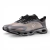 L x ON Cloudsolo 'Black Brown'