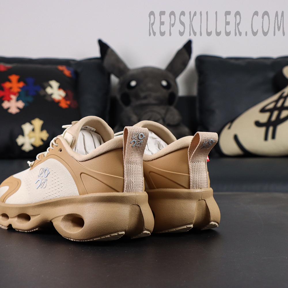 Loewe x ON Cloudsolo Dark Sand Cream sneakers heel and pull tab detail