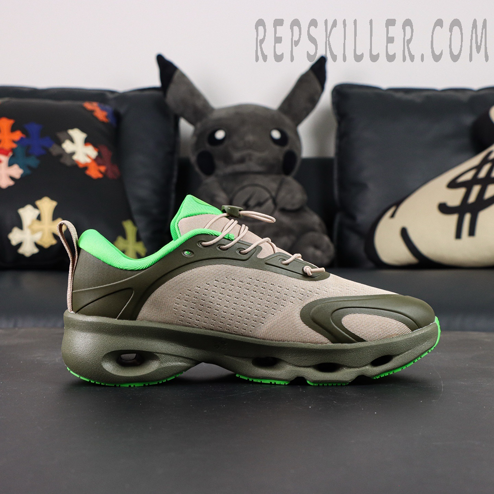 Loewe x ON Cloudsolo Khaki Green Sand sneakers, side view