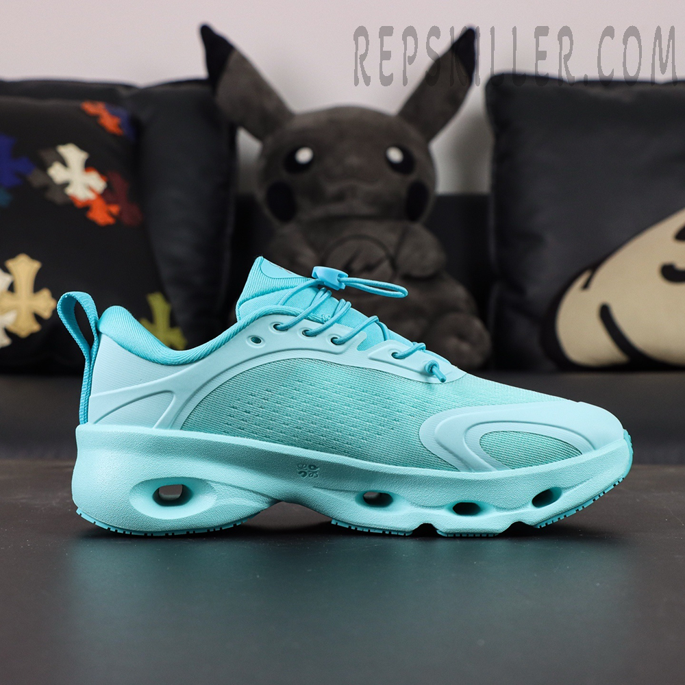 Loewe x ON Cloudsolo 'Turquoise'1