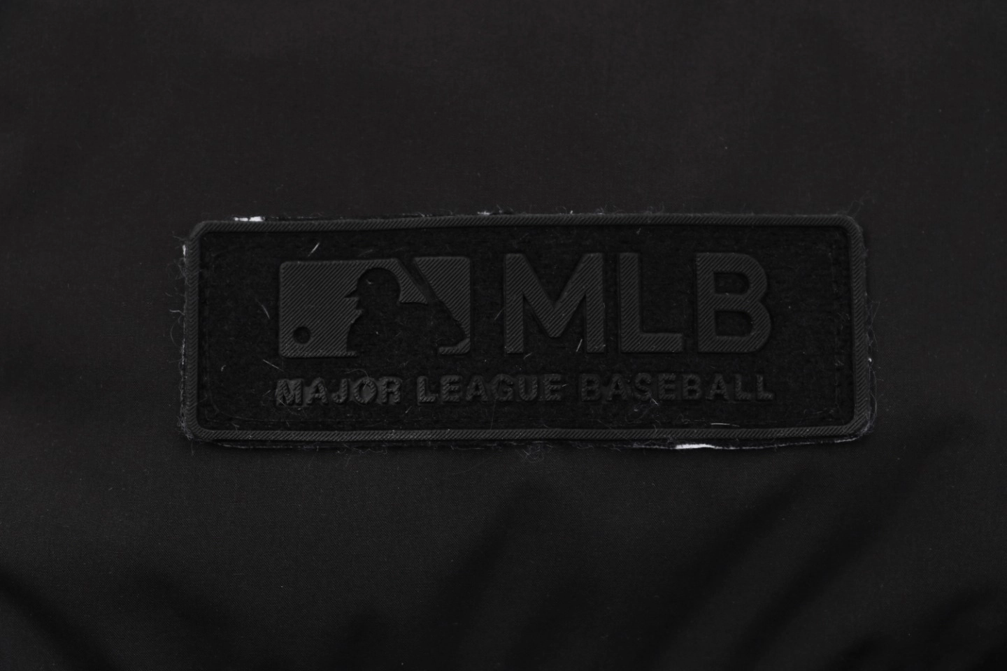 MLB New York Yankees Logo Long Down Jacket Black Brand label
