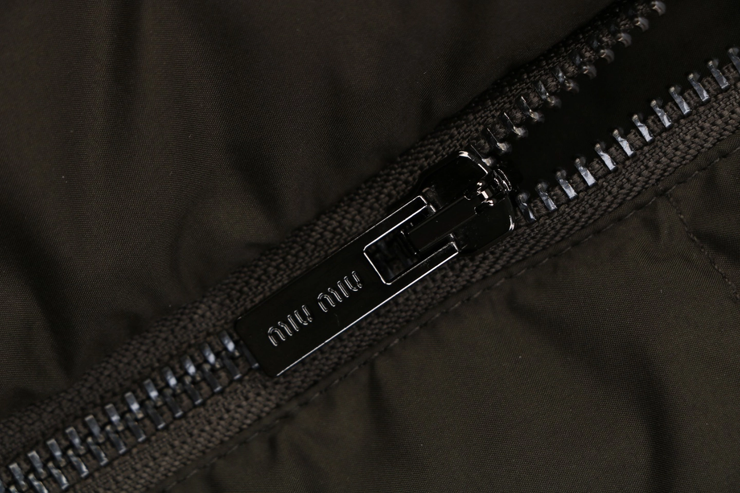 Miu Miu Leather Collar Down Vest Zipper puller