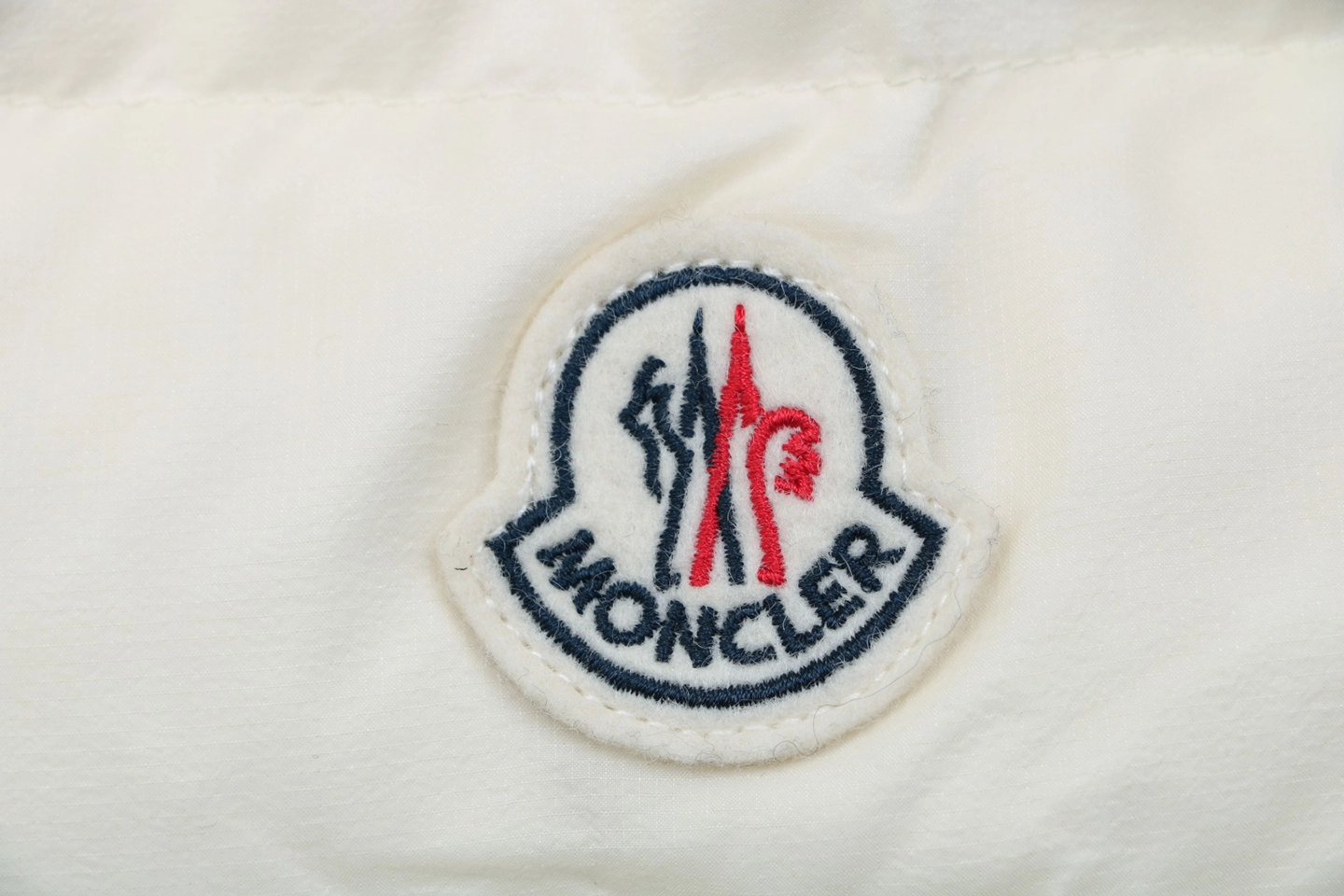 Moncler Hede Hooded Lightweight Down Jacket #506 White Brand label