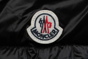 Moncler Suyenne Hooded Mid-Length Down Jacket Brand label