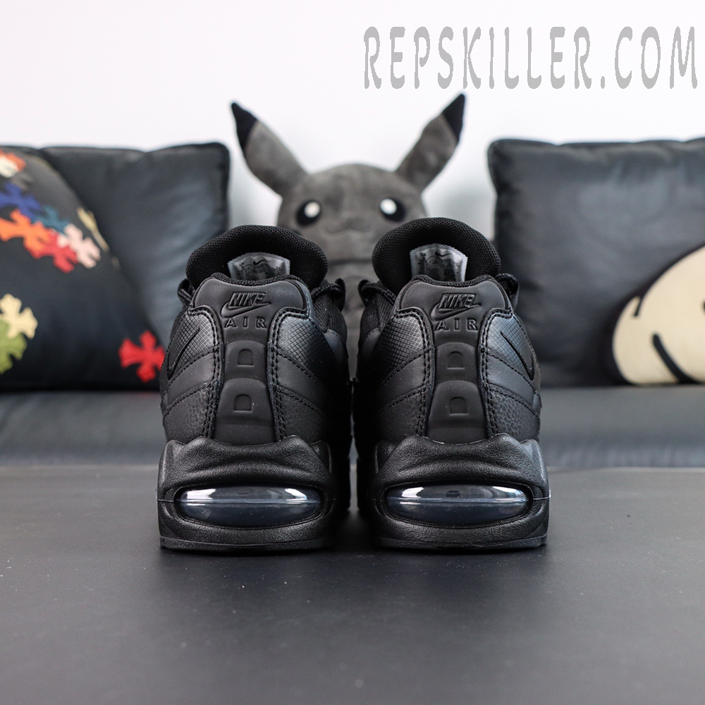 Back heel close-up of Nike Air Max 95 OG Black Anthracite with visible Air sole
