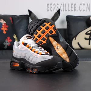 Nike Air Max 95 OG “Bright Mandarin 2.0” outsole view with black and orange rubber sole