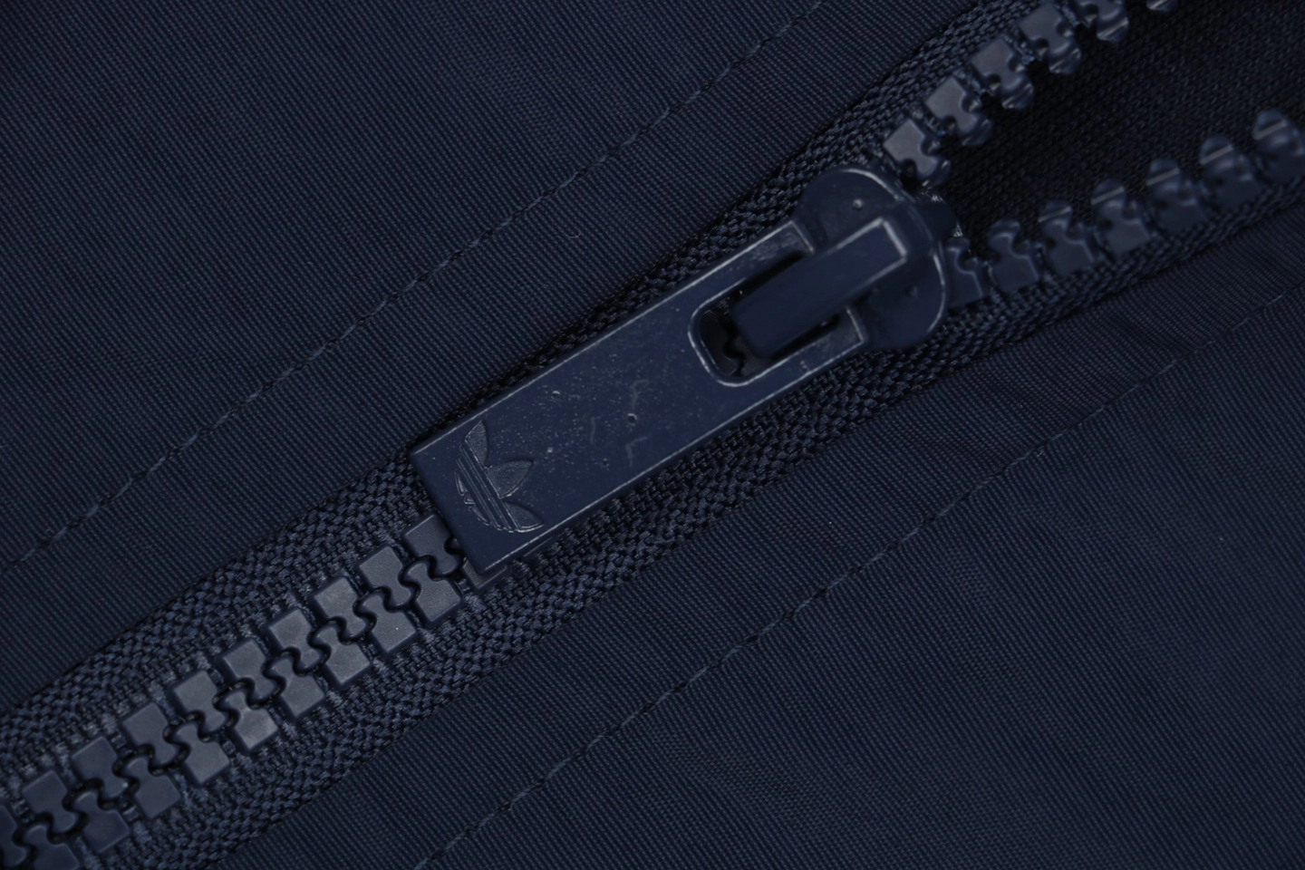 Adidas Originals Three-Stripes Stand-Collar Track Jacket Navy Zipper puller