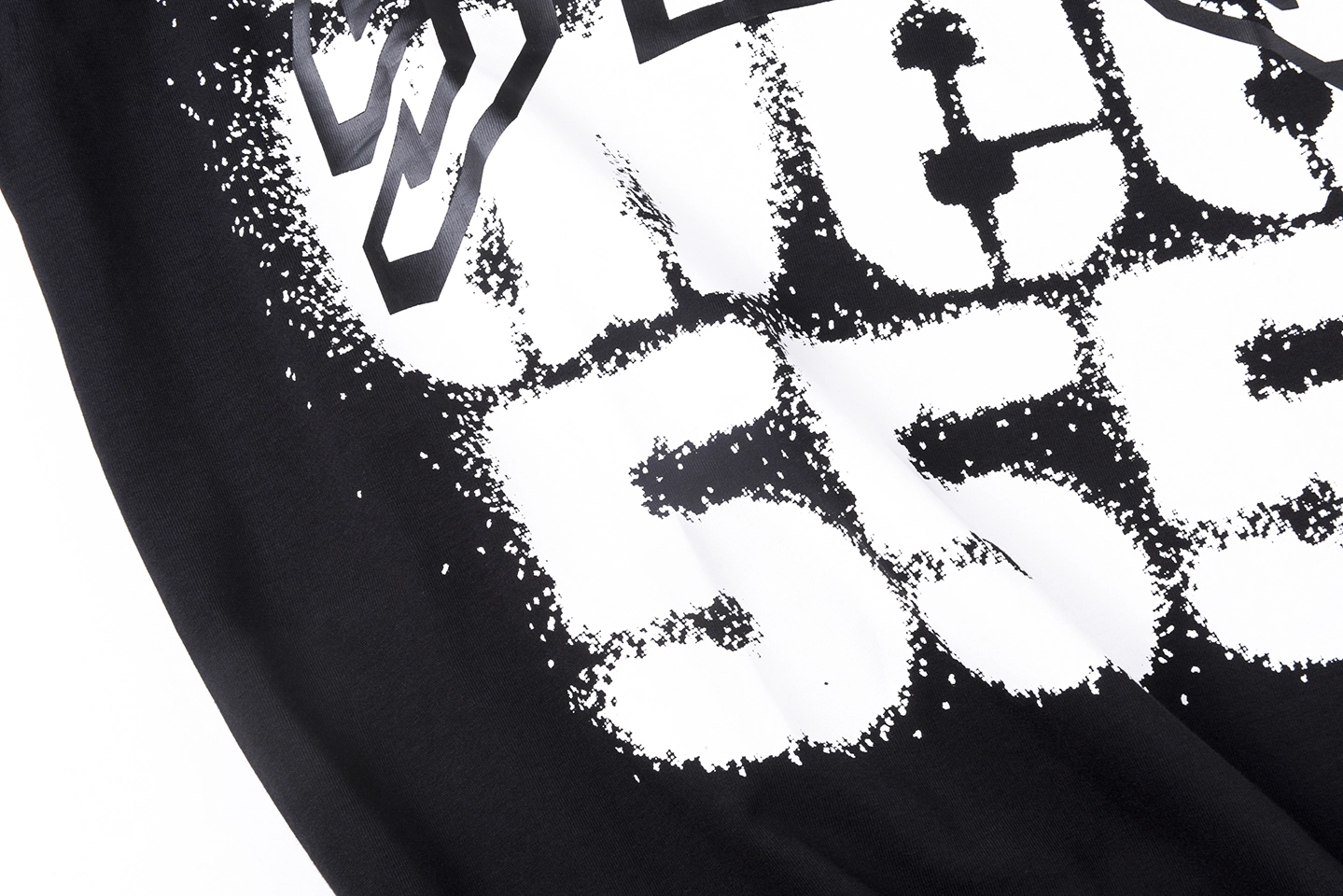 Sp5der Black SP5 555 Spray Graphic T-Shirt8