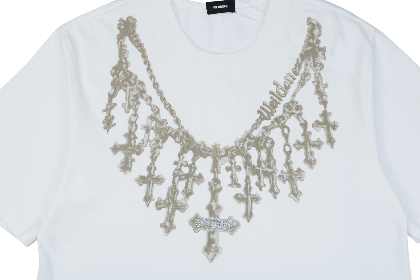 We11done Cross Necklace Graphic T-Shirt White Front Print