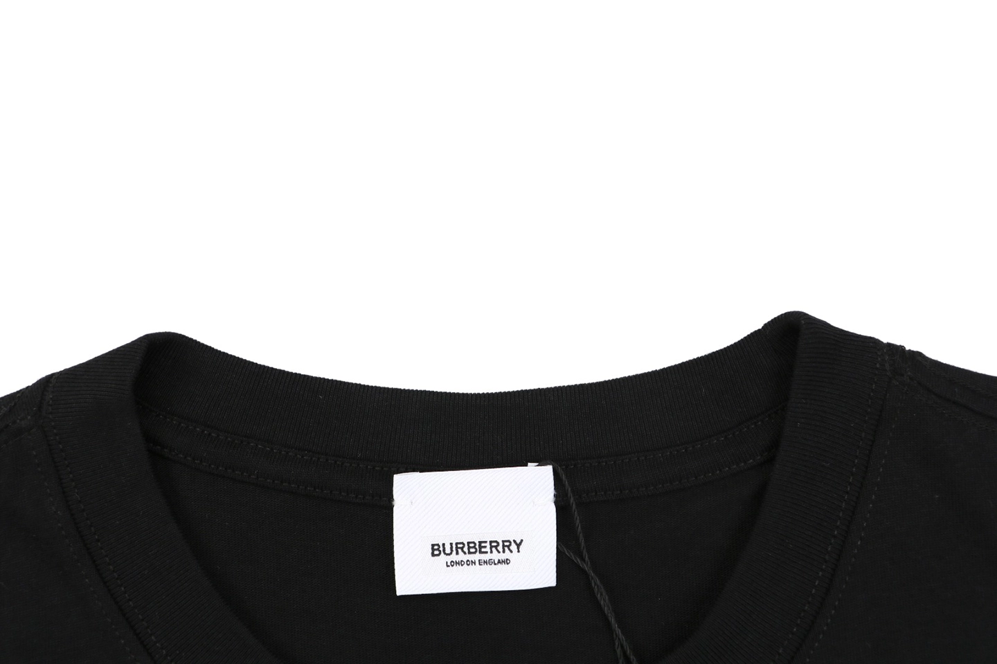 Burberry Equestrian Knight Logo T-Shirt Black Collar