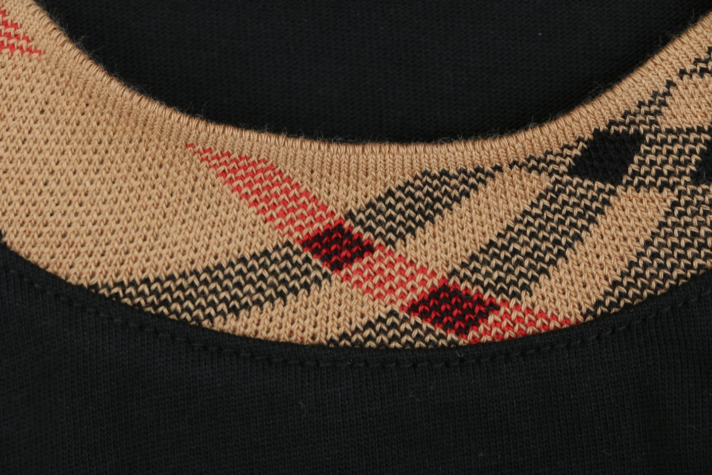 Burberry Vintage Check Collar Cotton T-Shirt Black