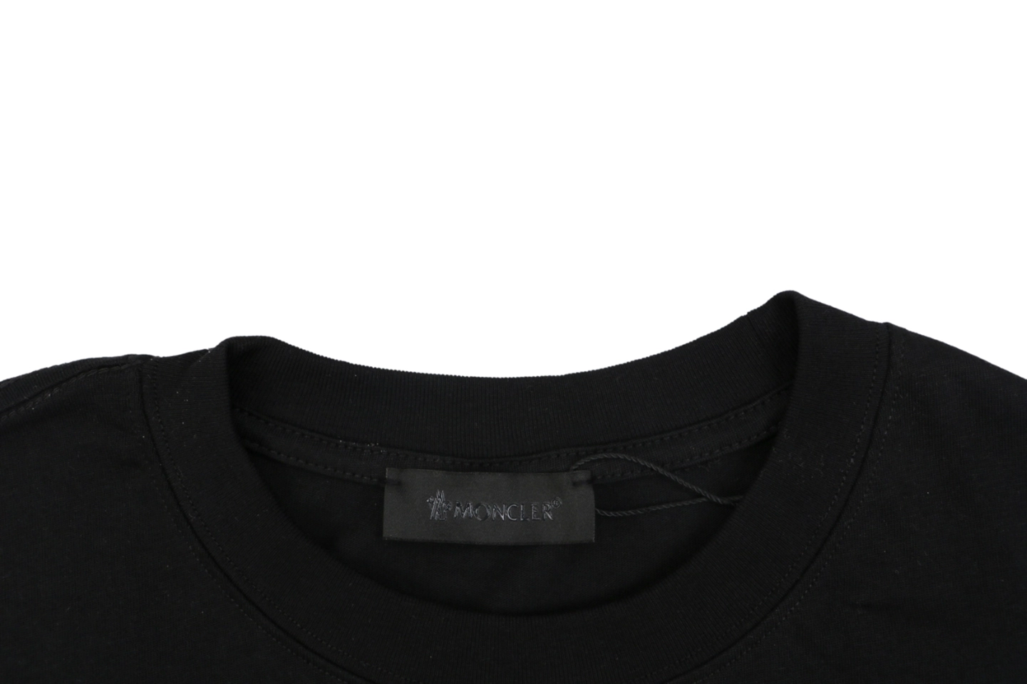 Moncler Distorted Logo Graphic T-Shirt Collar