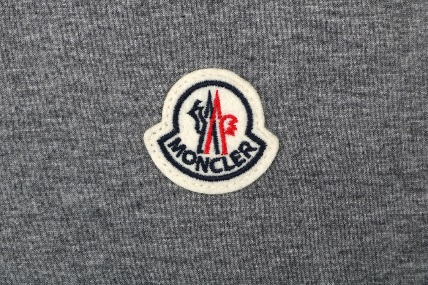 Moncler Logo Patch Cotton T-Shirt17.jpg