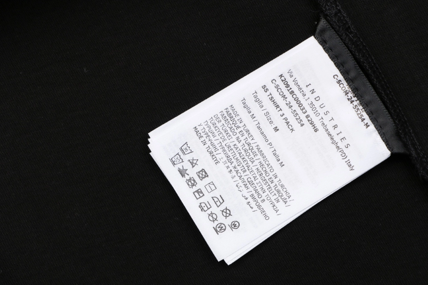 Moncler Logo Patch Cotton T-Shirt8.jpg