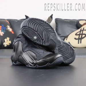 Nike Air Flightposite outsole with wavy traction pattern