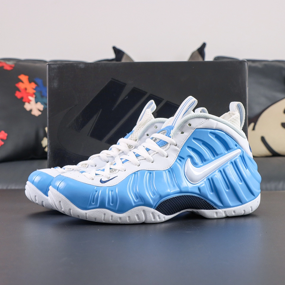Nike Air Foamposite Pro University Blue with box display showing overall design