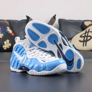 Nike Air Foamposite Pro outsole with herringbone traction and carbon fiber plate